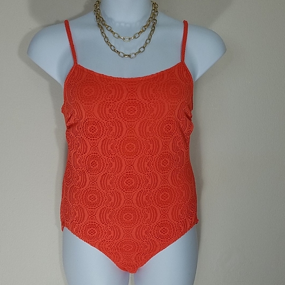 Swimsuit one piece red Mesh lined built-in bra Large - Picture 9 of 9